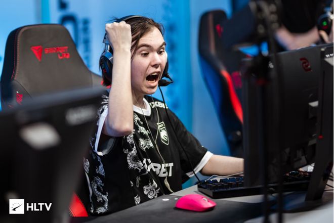 一名体能或 一名体能或